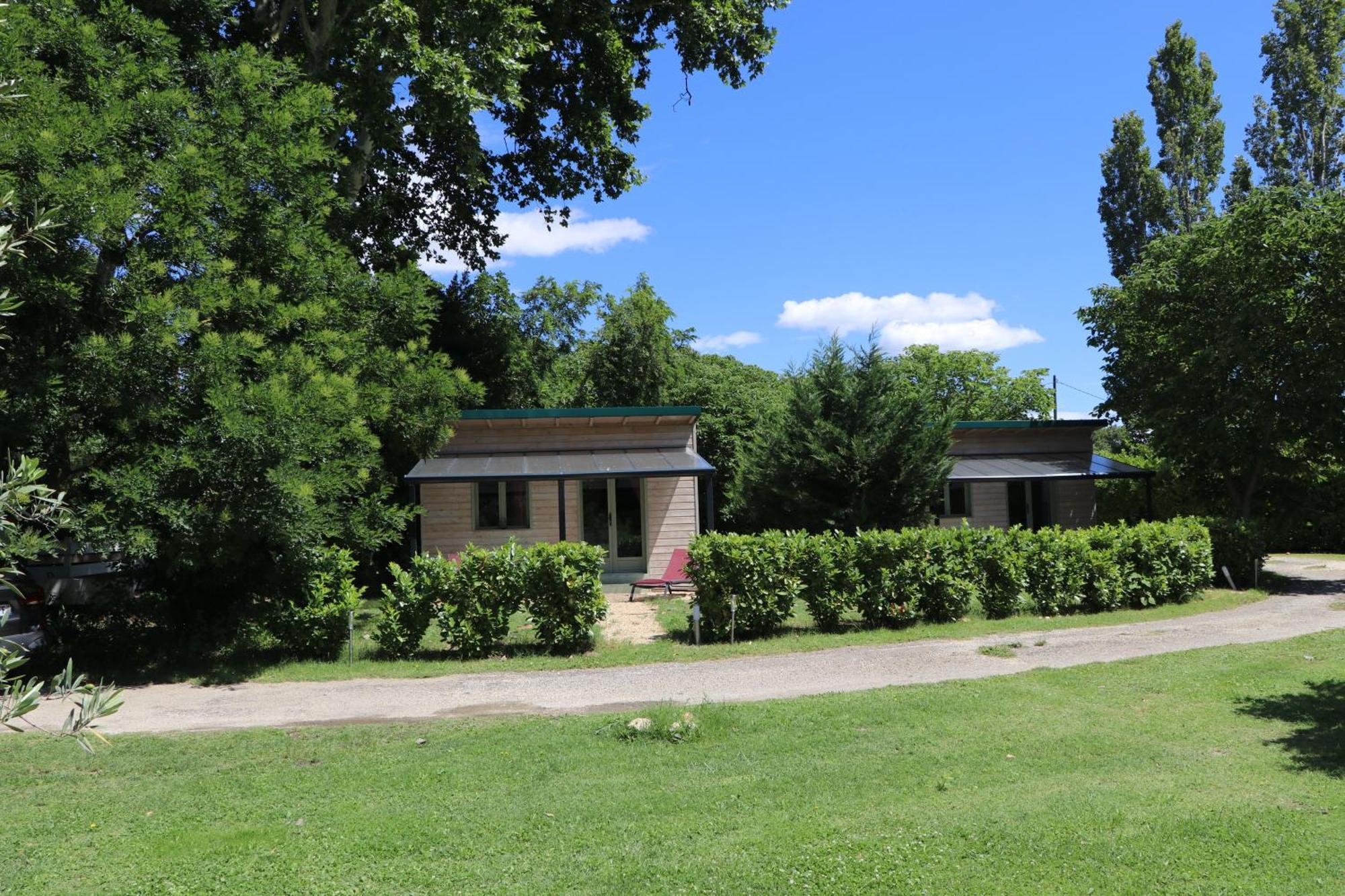 Le Mas Des Cerisiers Jacuzzi Et Sauna Inclus Pour Tous Les Logements Avignon Buitenkant foto
