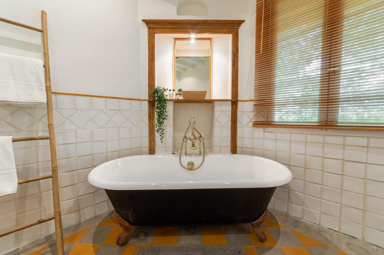 Le Mas Des Cerisiers Jacuzzi Et Sauna Inclus Pour Tous Les Logements Avignon Buitenkant foto